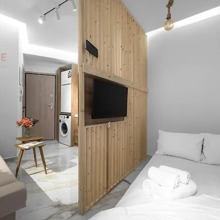 Di Legno, Nilie Hospitality Mgmt