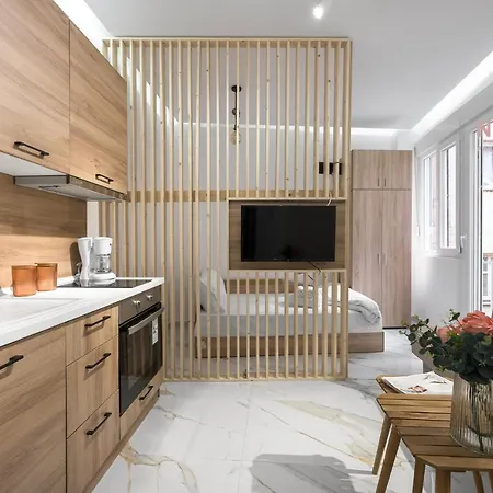 Di Legno, Nilie Hospitality Mgmt דירה